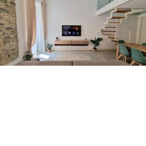 Acquamarina - Elegante trilocale in pieno centro