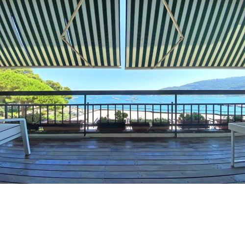 Acquamarina Waterfront Apartment 20 mt by the sea
