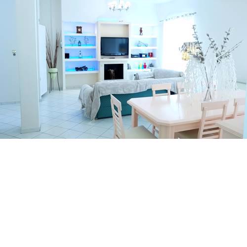 Acropolis Area Apartment