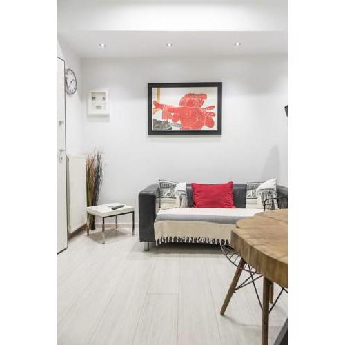 Acropolis Cozy Studio by Livin Urbban