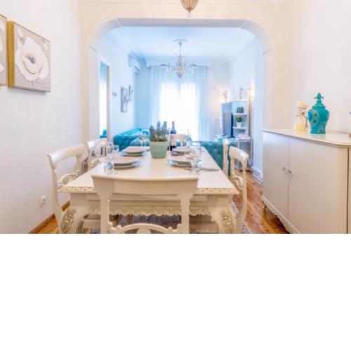 Acropolis deluxe Apt.(Must)