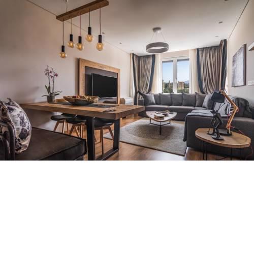 Acropolis Exclusive Residence
