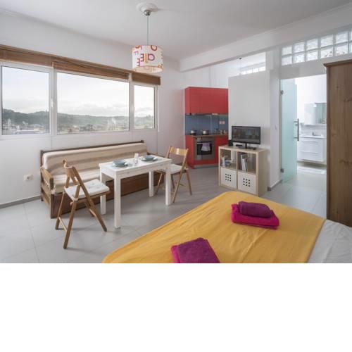 ACROPOLIS SKYROOM