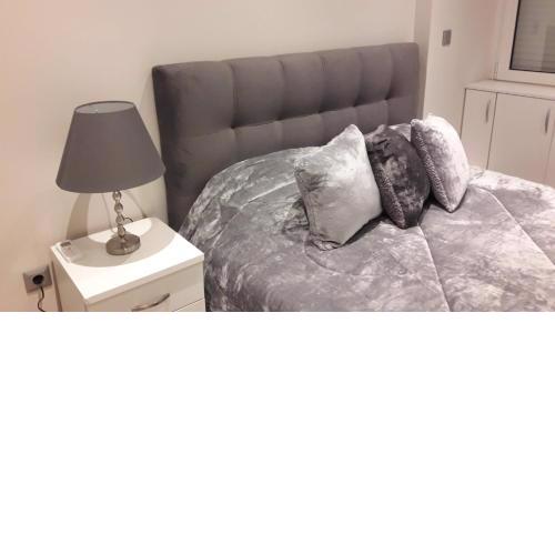 Acropolis-view brand new modern apartment at Ermou