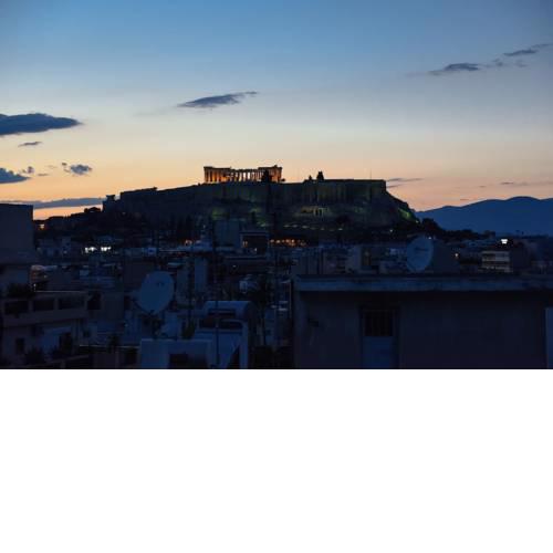 Acropolis View Cozy Apartment with 60mq balcony.