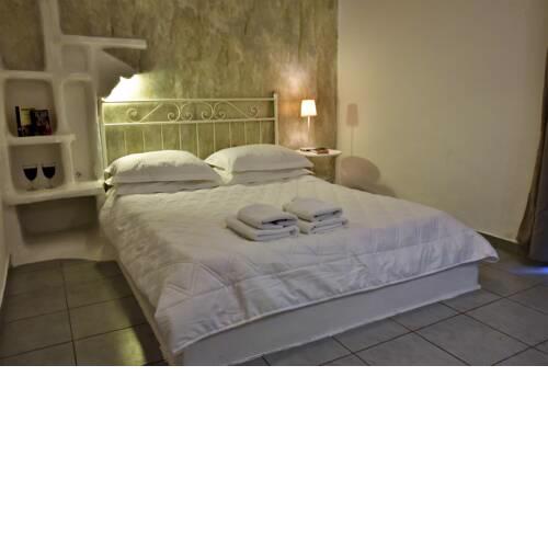 Adamas Hotel