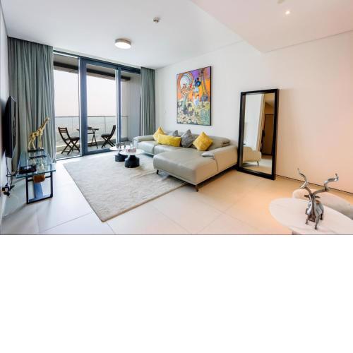 Address JBR Suites - Elegant Waterfront 1 Bedroom with Beach Access - Livbnb