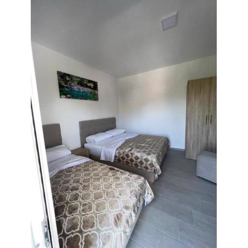 Adi’s Apartments