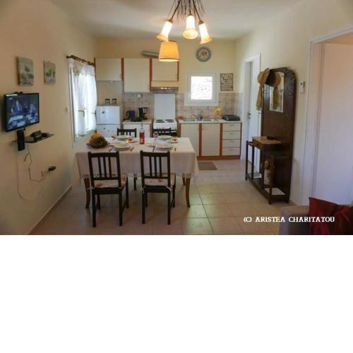 Adonino Residence-The House of Pomegranates