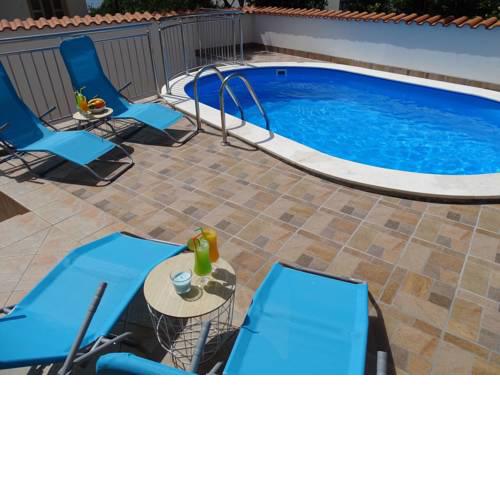 Adorable Apartment in Crikvenica Croatia with Jacuzzi
