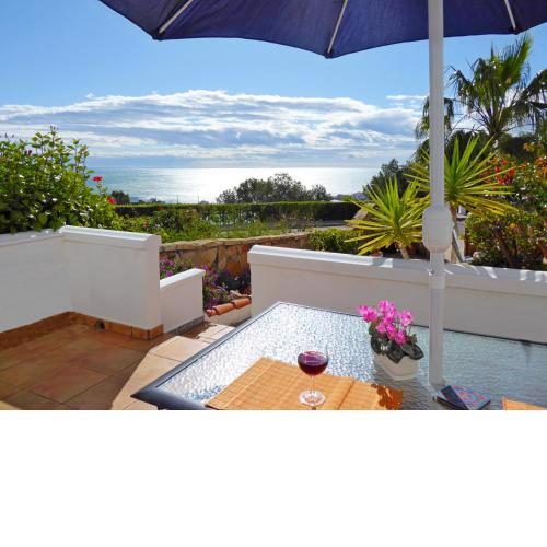 ADOSADO CON VISTAS EXCLUSIVAS Albert Villas