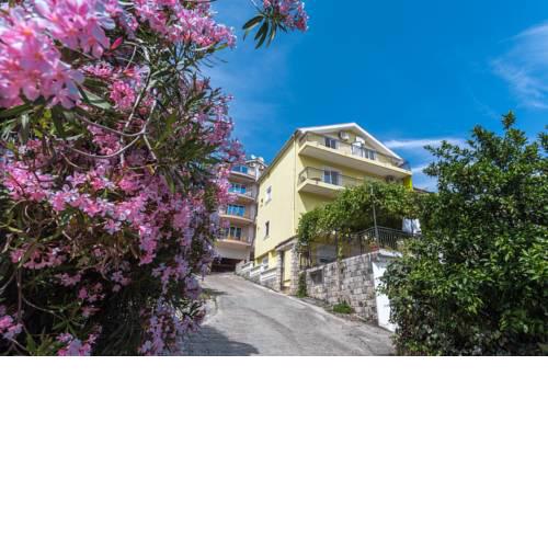 Adriana Apartments