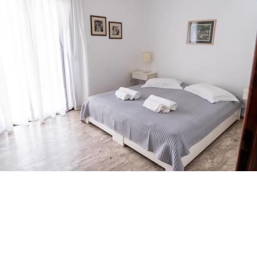 Aelia Apartment 7