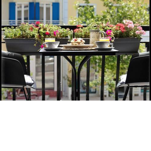 Aelia apartment