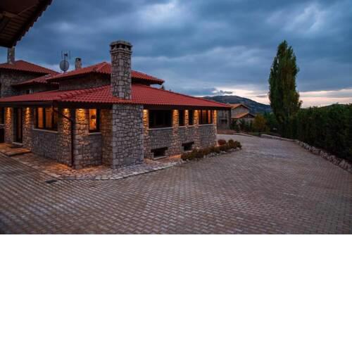 Aelia Livadi Chalet
