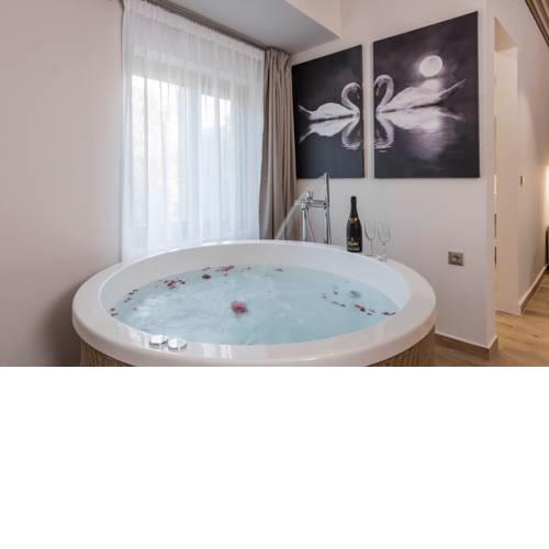 Aequor Luxury Rooms