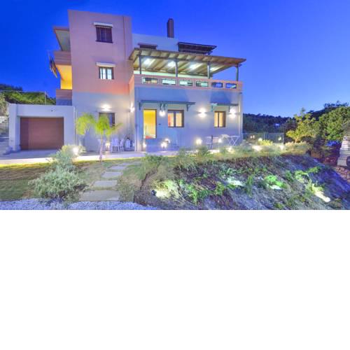 Aeras Holiday House