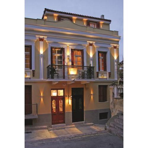 Aetoma Hotel