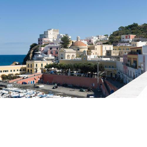 Agenzia Isotur IL FARO
