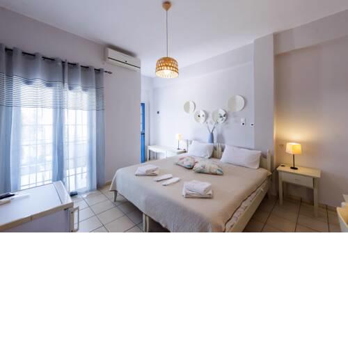 Aggelos Hotel - Beachfront Homely Feel - Breakfast included