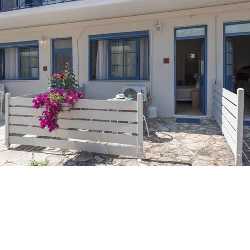 Aggelos Hotel - Beachfront Premium Flat - Breakfast included