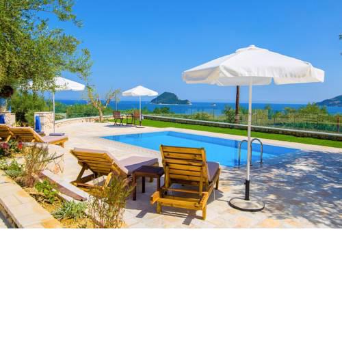 Aghios Sostis Villa Sleeps 6 with Pool Air Con and WiFi