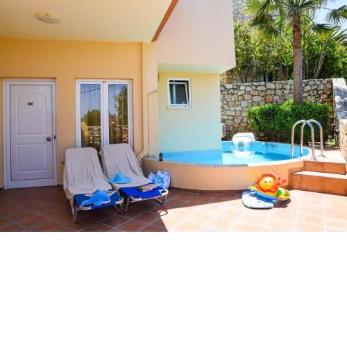 Agia Marina Theo Villas