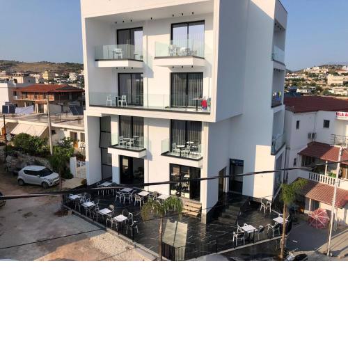 Agimi Hotel