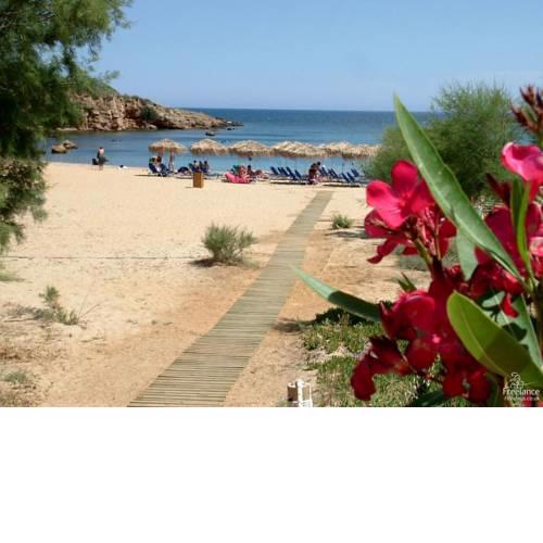 Agioi Apostoloi Apartment Sleeps 6