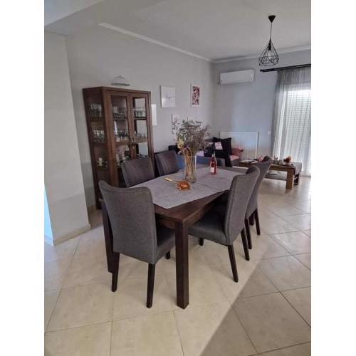 Agis home