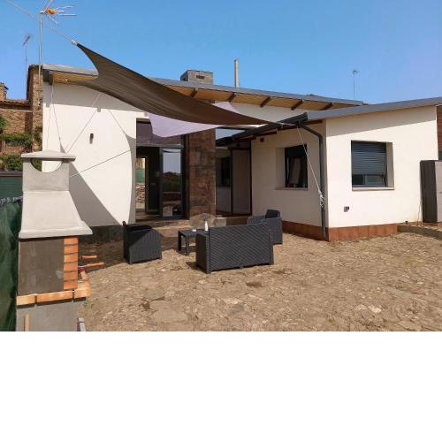 Agradable bungalow con jardin y chimenea