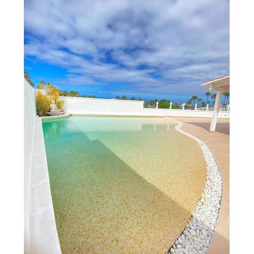 Agradable villa con piscina en San Eugenio Alto