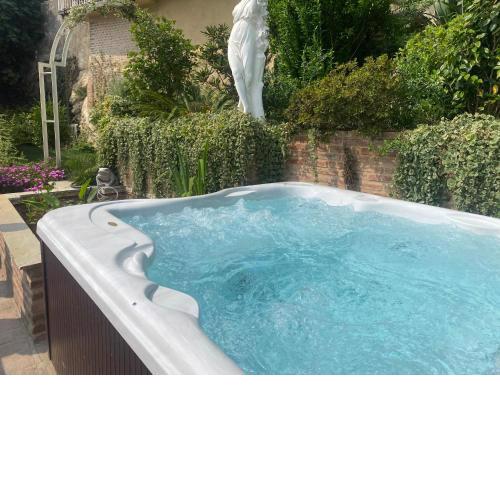 Ai Leoni Ruggenti - Giardino Segreto con Vista sul Monferrato