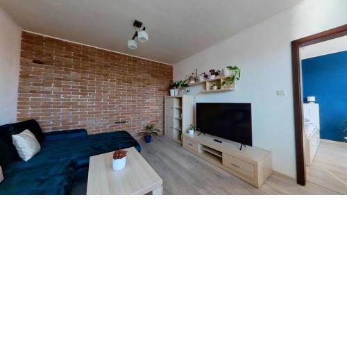 Air conditioned, 2 room Apartment, New City