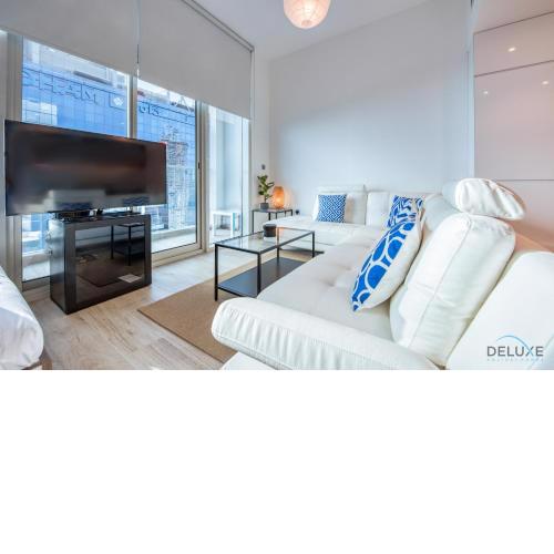 Airy Studio in Studio One Dubai Marina by Deluxe Holiday Homes