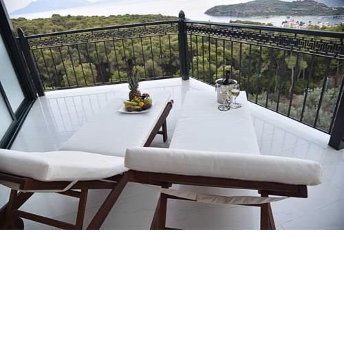 Akron Luxury Holidays