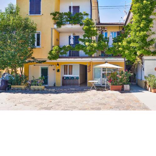 Al Glicine Apartments