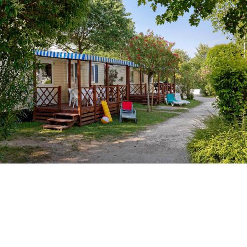 Albatross Mobile Homes on Camping Baia Verde