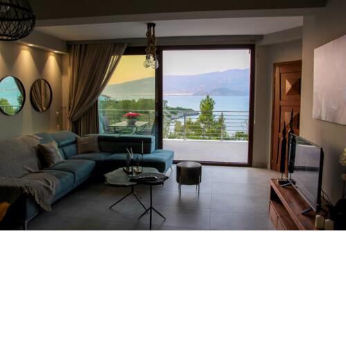 Albatross sea side Volos & Pelion view luxury apartment