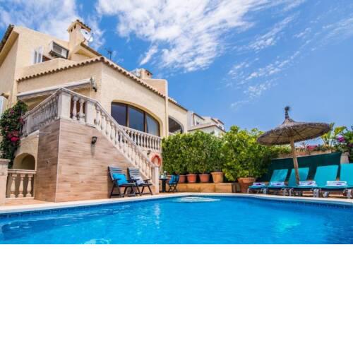 Alcanada Holiday Home Sleeps 5 with Pool and Air Con