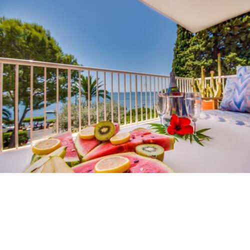 Alcanada Holiday Home Sleeps 6 with WiFi