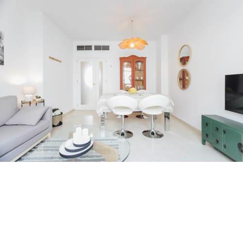 Alcazar Apartment 2BD - San Bernardo