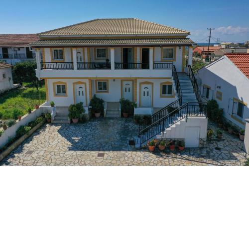 Aleka Apartment 1