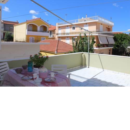 Alekos Beach Houses-Marina