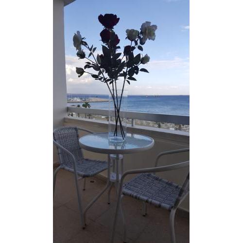 Alex Beach Apartment 33