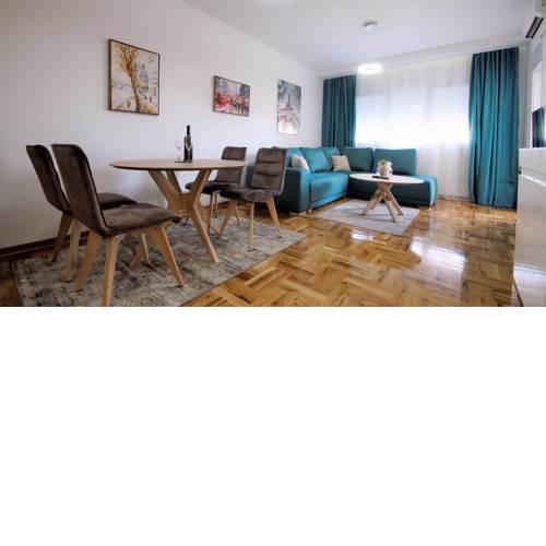 Alexa Lux Apartment