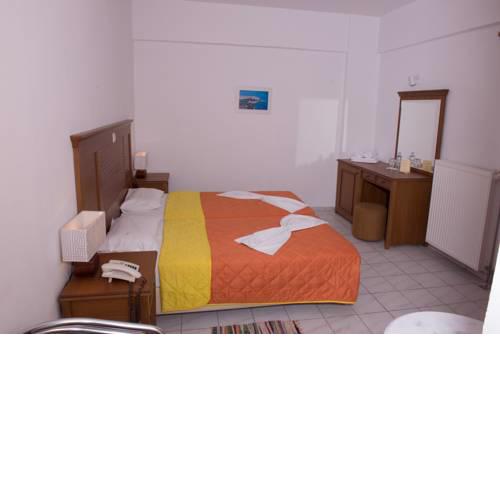 Alexander Beach Hotel