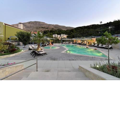 Alexander Hotel Gerakari