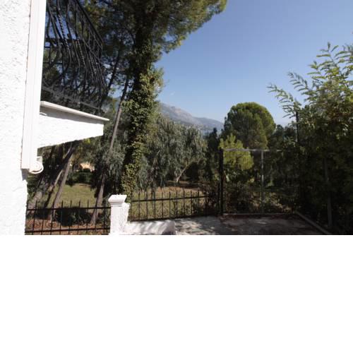 Alexandros Apartments