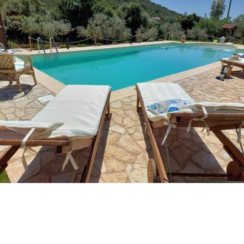 Alghero Villa Alisia con piscina privata per 8 persone